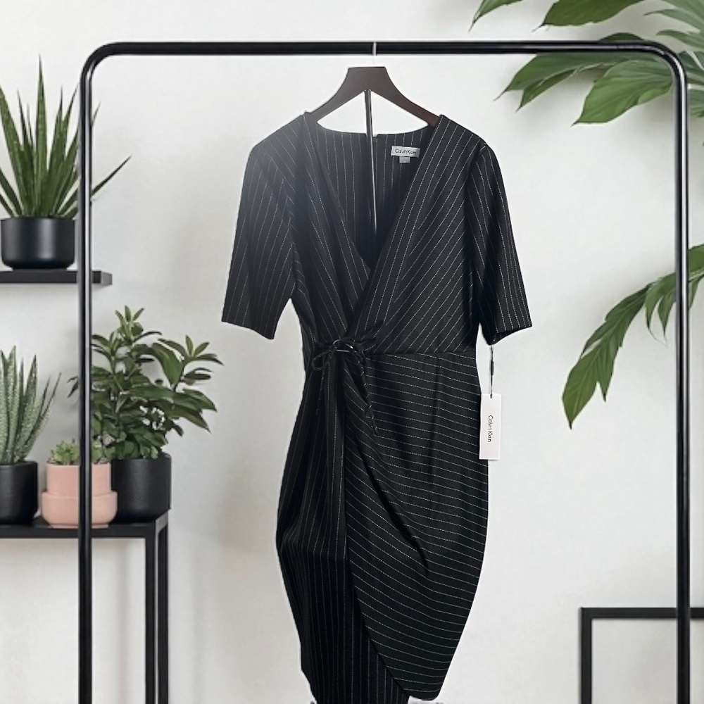 Calvin Klein Black Knit Pinstriped Looped Side-Tie Dress l Size 16